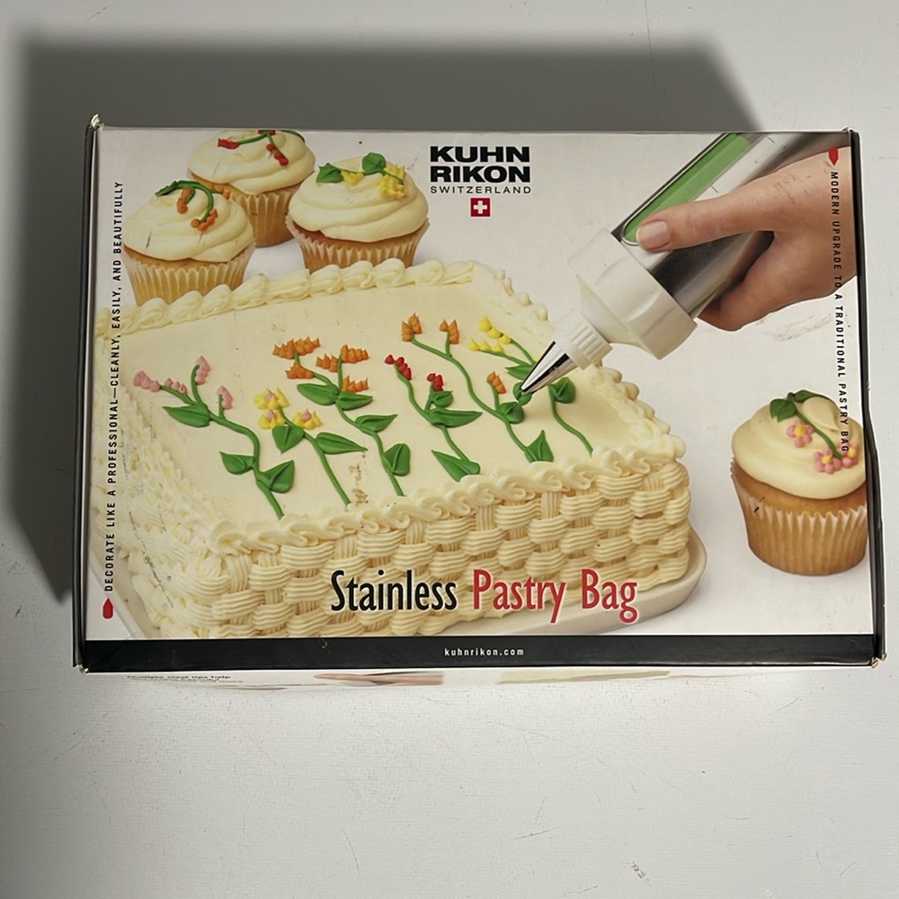 Stainless steel pastry bag NIB by Kuhn Rikon- 12 piece set- tips & bag in steel